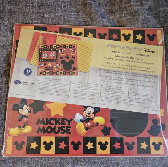 The Creative Memories Collection DoneWithOne Assortment Mickey & the Gang - Picture 1 of 3